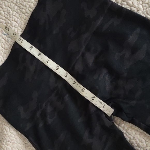 Spanx Size Large Black Gret Knit Stretch Camo Leggings - Picture 12 of 13